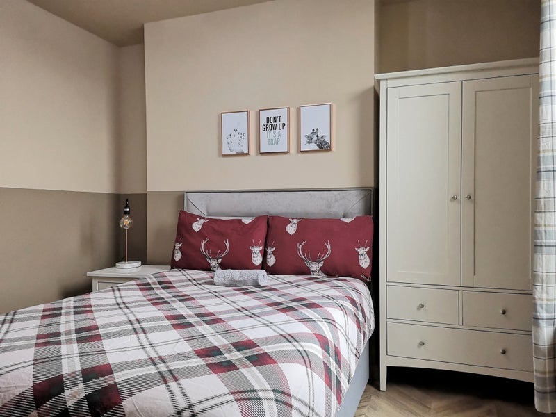 Room Queenstown Road in Greater London