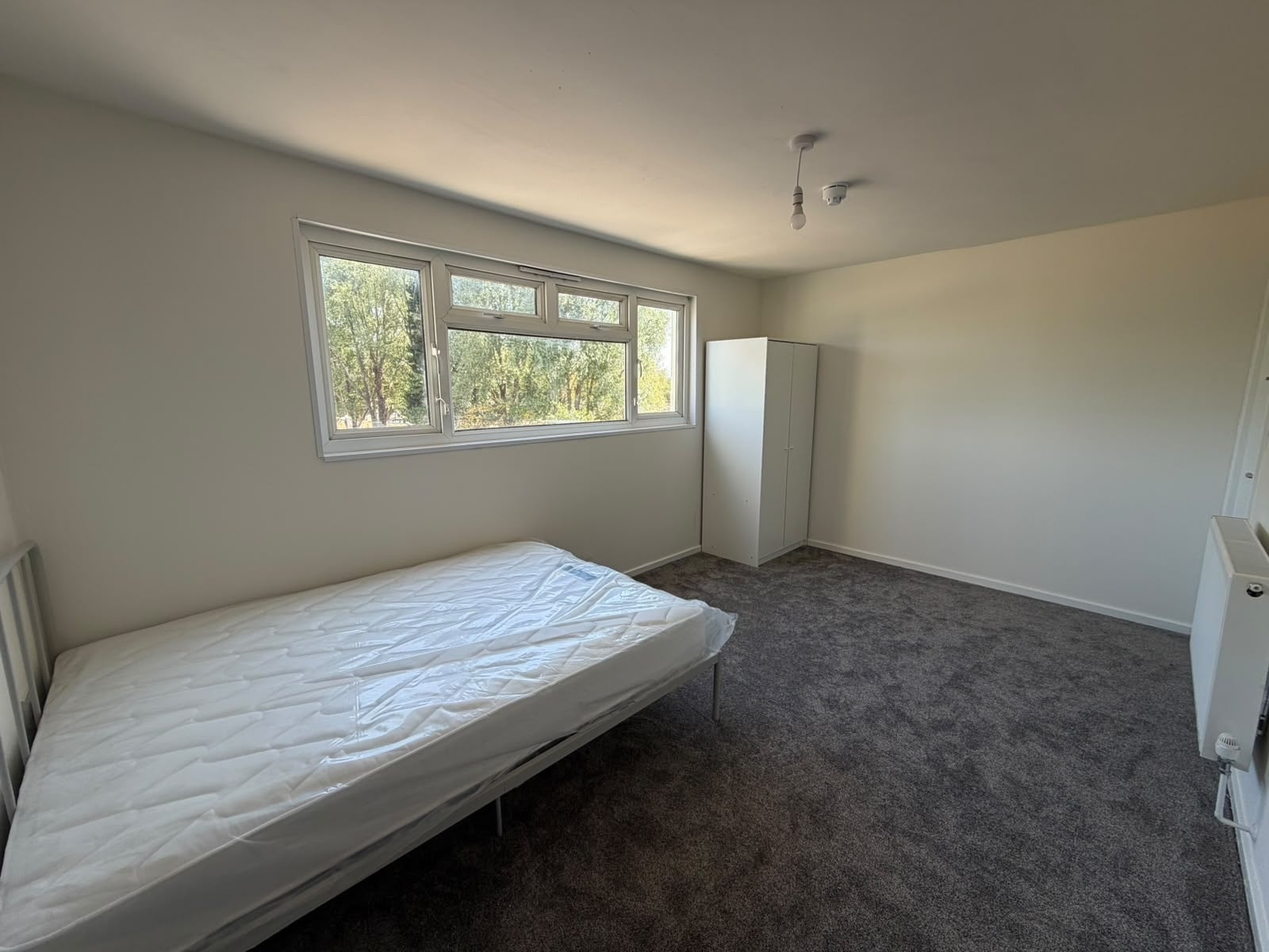 Room Farthing Grove in Milton Keynes