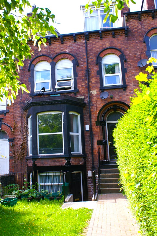 Flat St John's Terrace in London