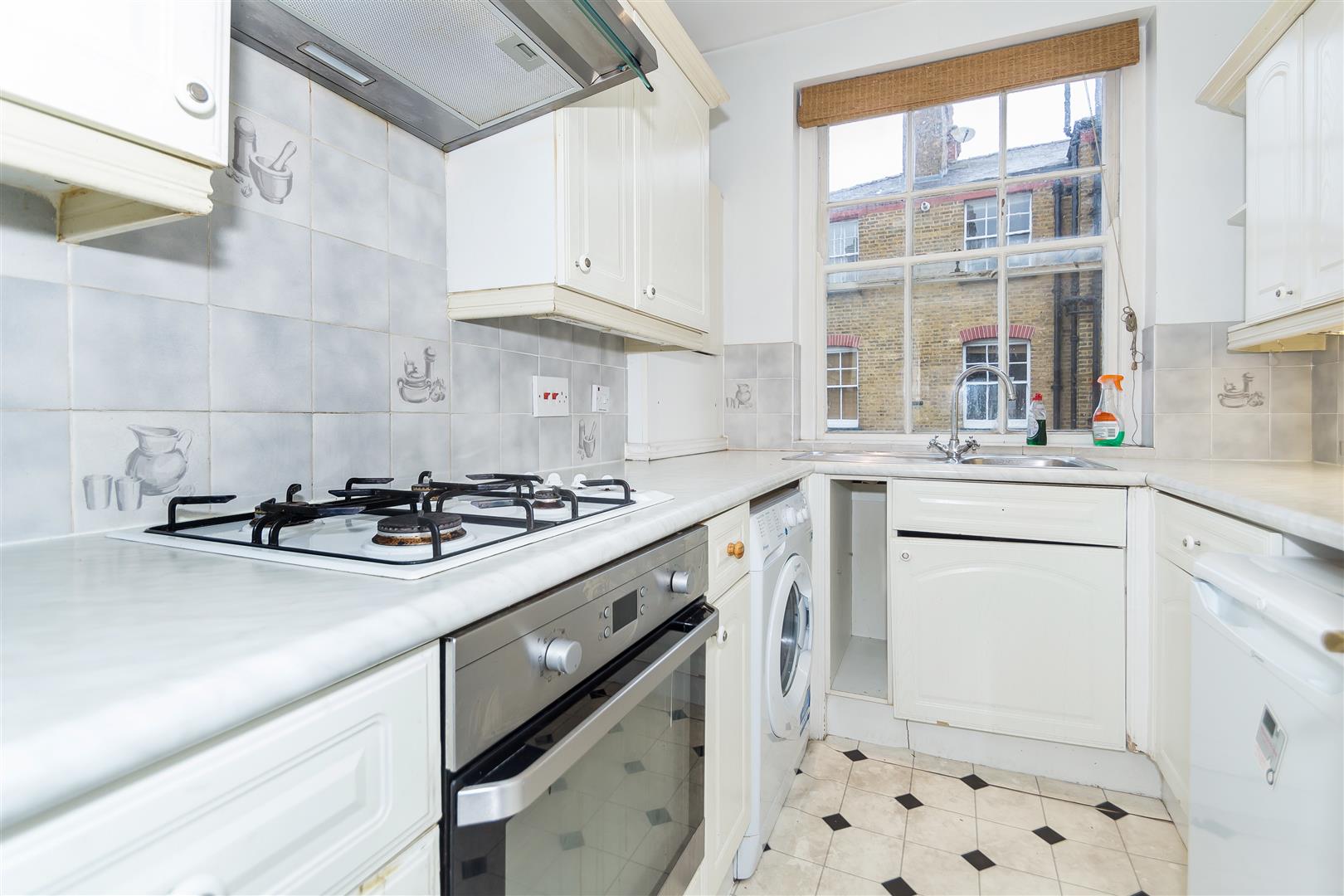 Flat Kirkwall Place in Greater London