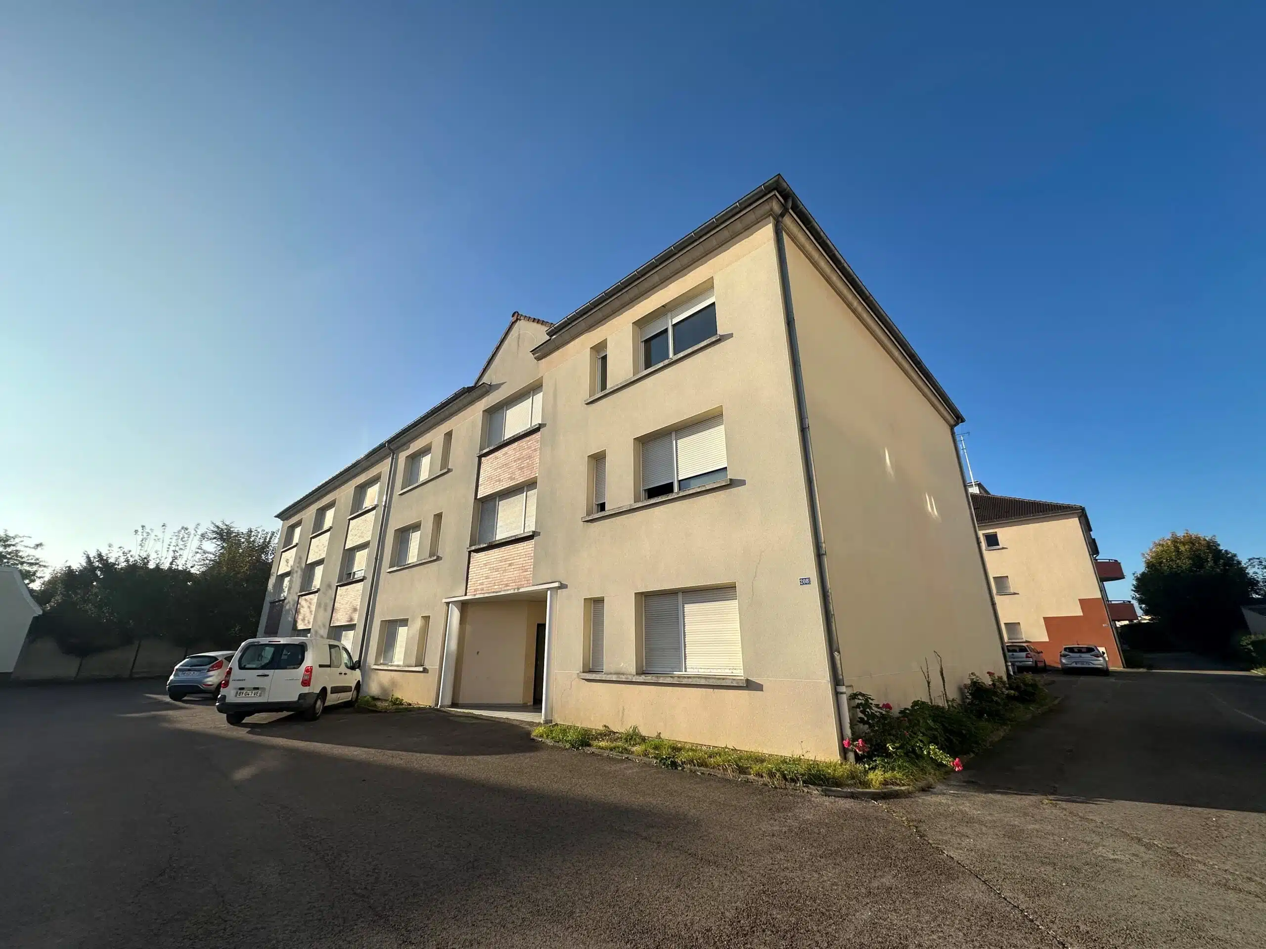 Flat Rue du Faubourg Croncels in Troyes