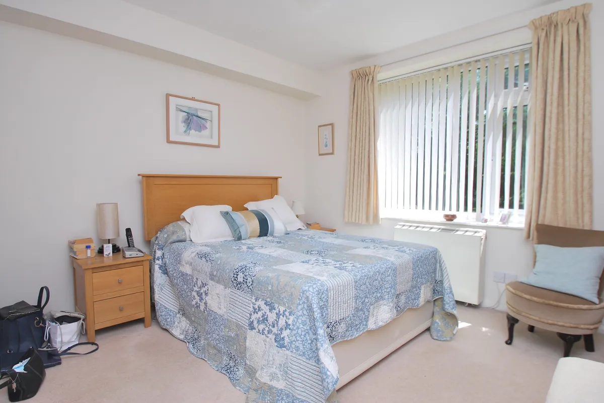 Flat Beckford Road in Bath