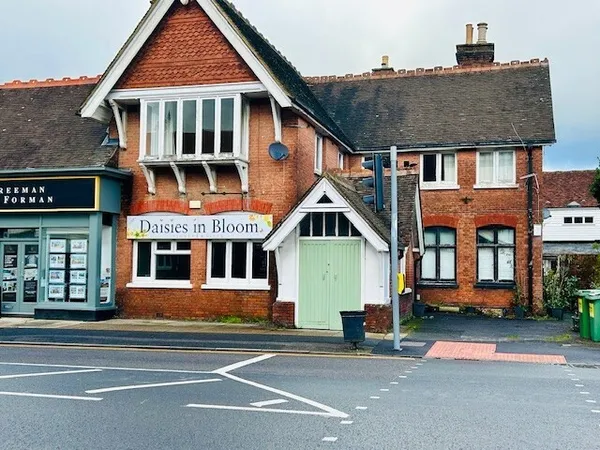 Flat High Street in Tunbridge Wells