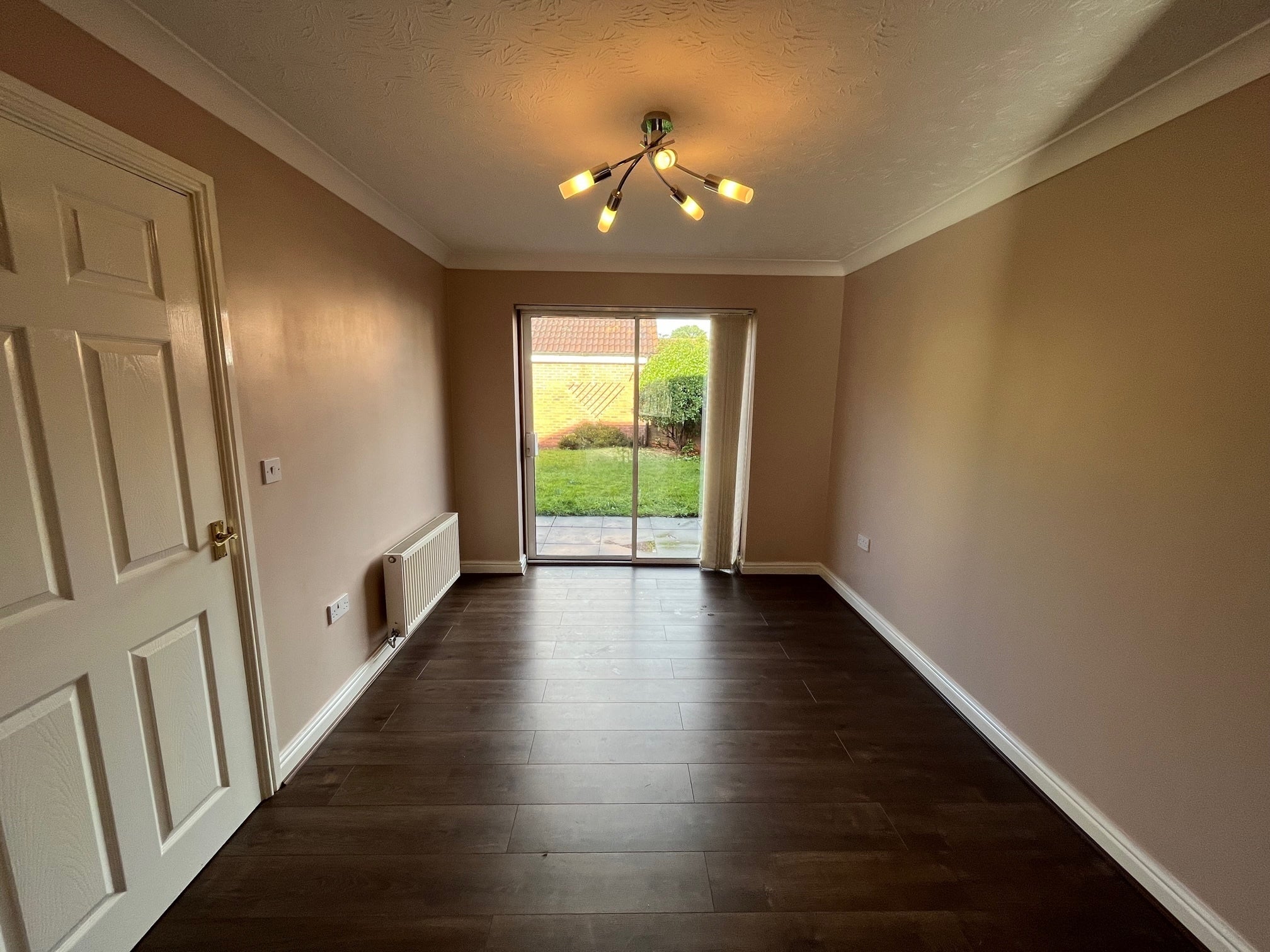 Flat Chestnut Drive in Stafford