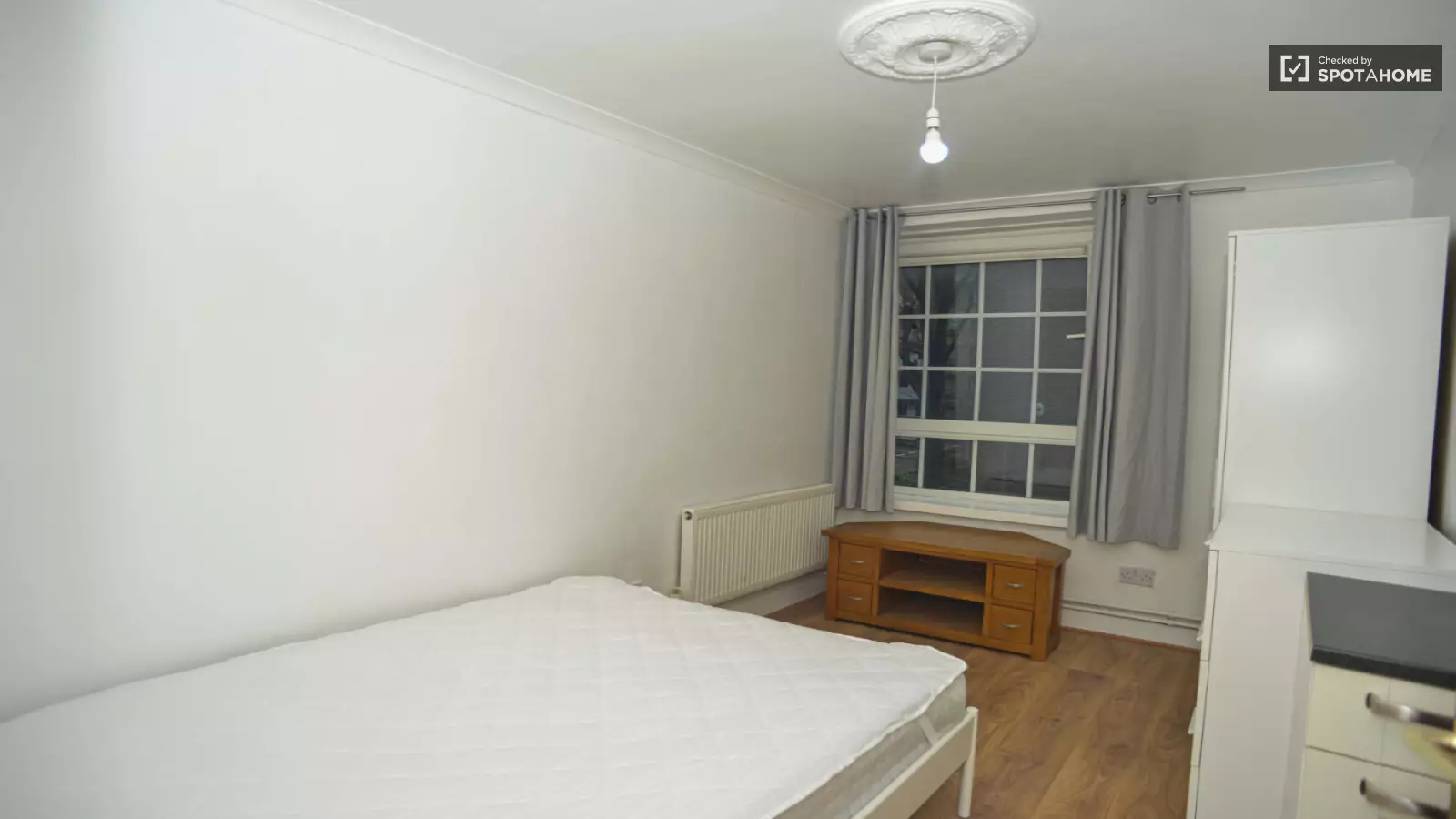 Flat Jasper Walk in Greater London