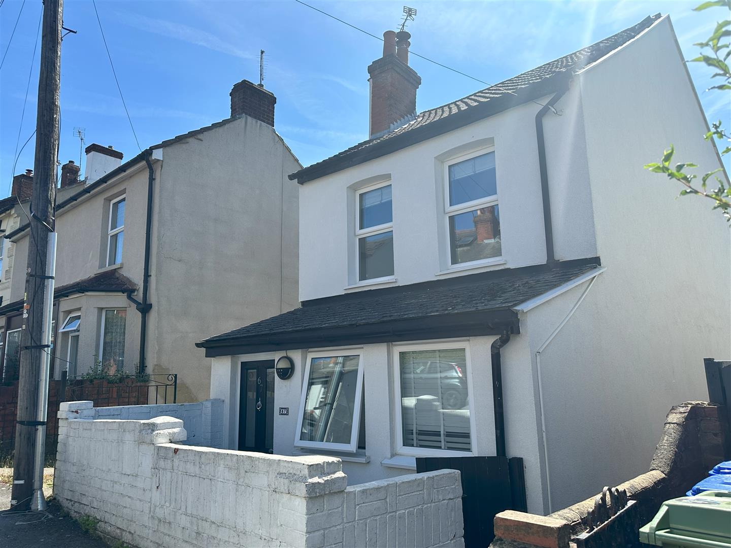 House Waterloo Road in Rushmoor