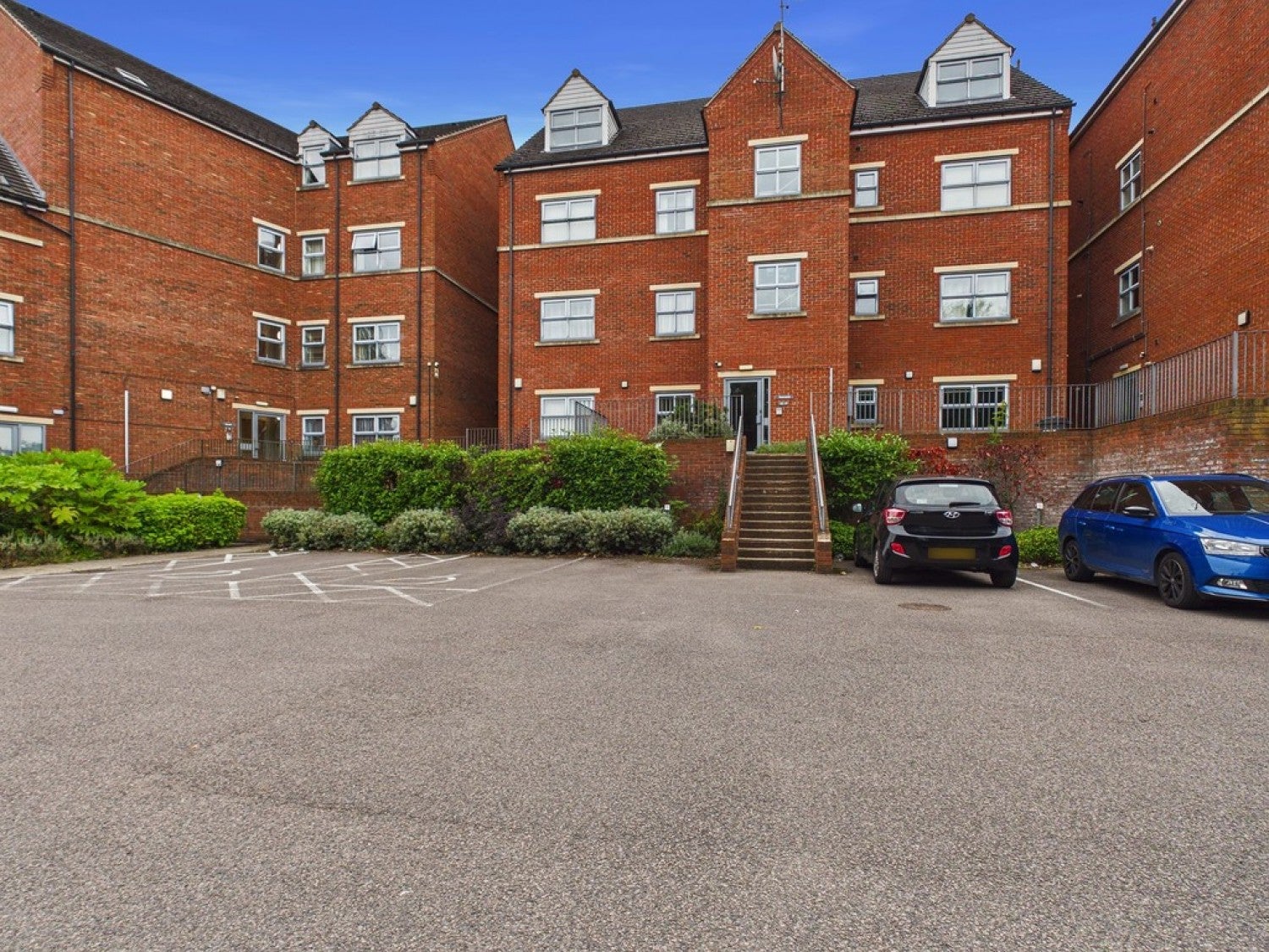 Flat Moorgate Road in Rotherham
