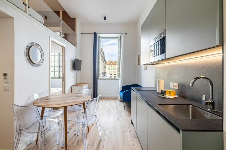 Appartement Place Garibaldi à Nice