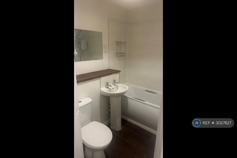 Flat Minworth Close in Redditch