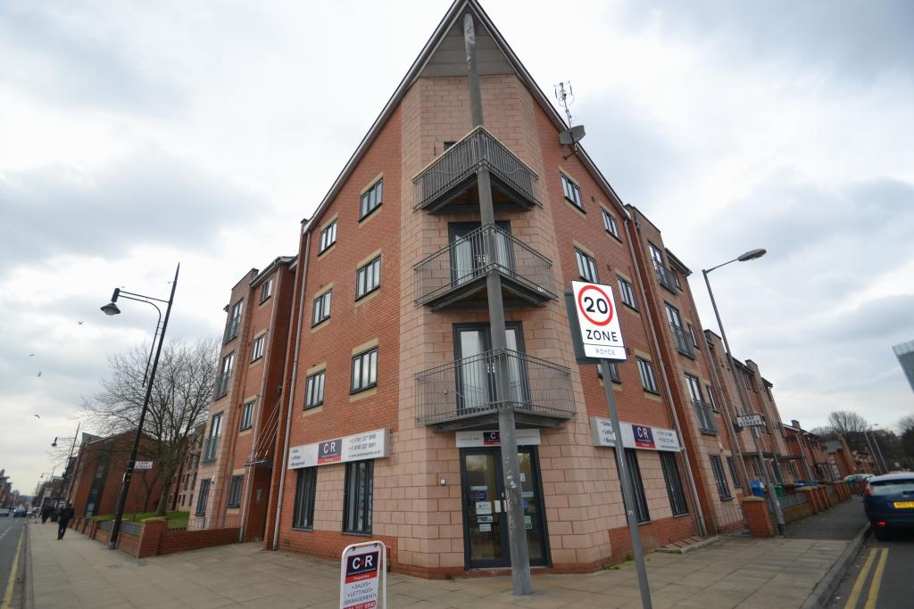 Flat STRETFORD ROAD in Manchester