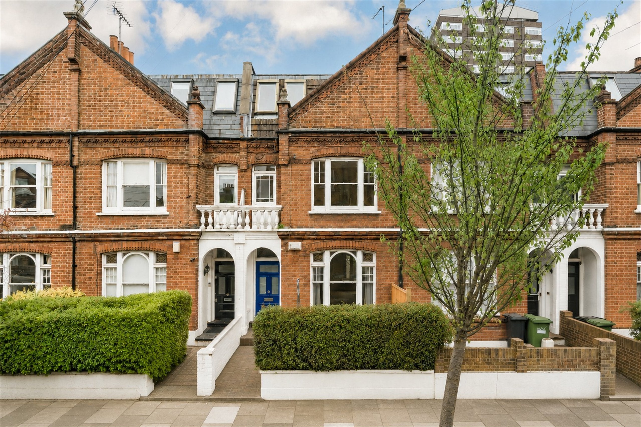 House Bovingdon Road in Greater London