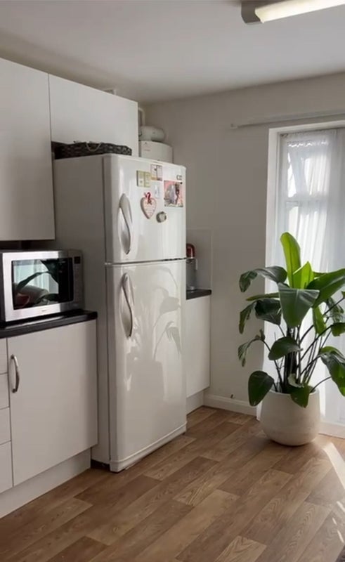 Room Glasse Close in Greater London