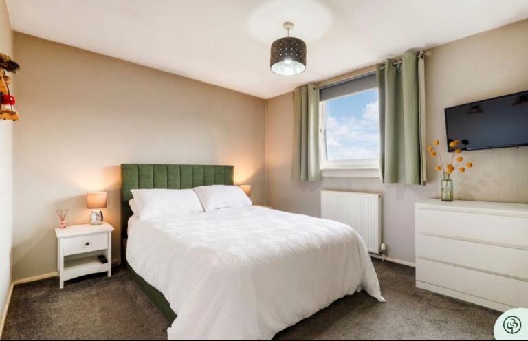 Flat George Street in Paisley