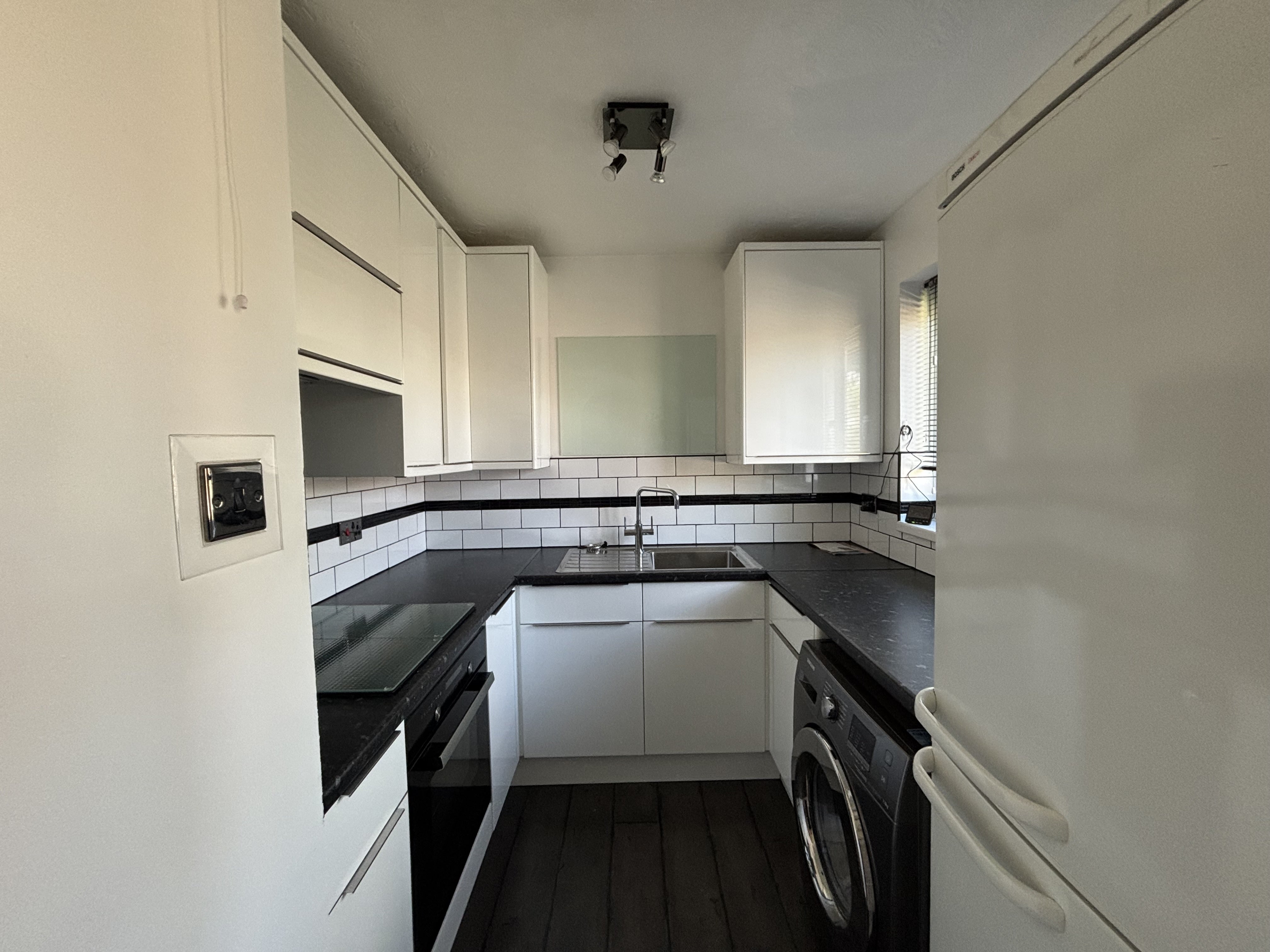 Flat Lynmouth Crescent in Milton Keynes