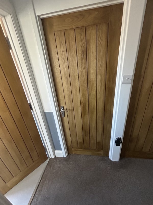 Room Phipps Bridge Road in Greater London