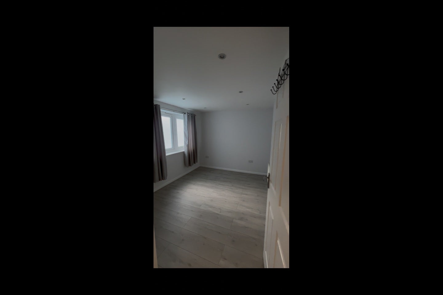 Flat Birdwood Avenue in Dartford