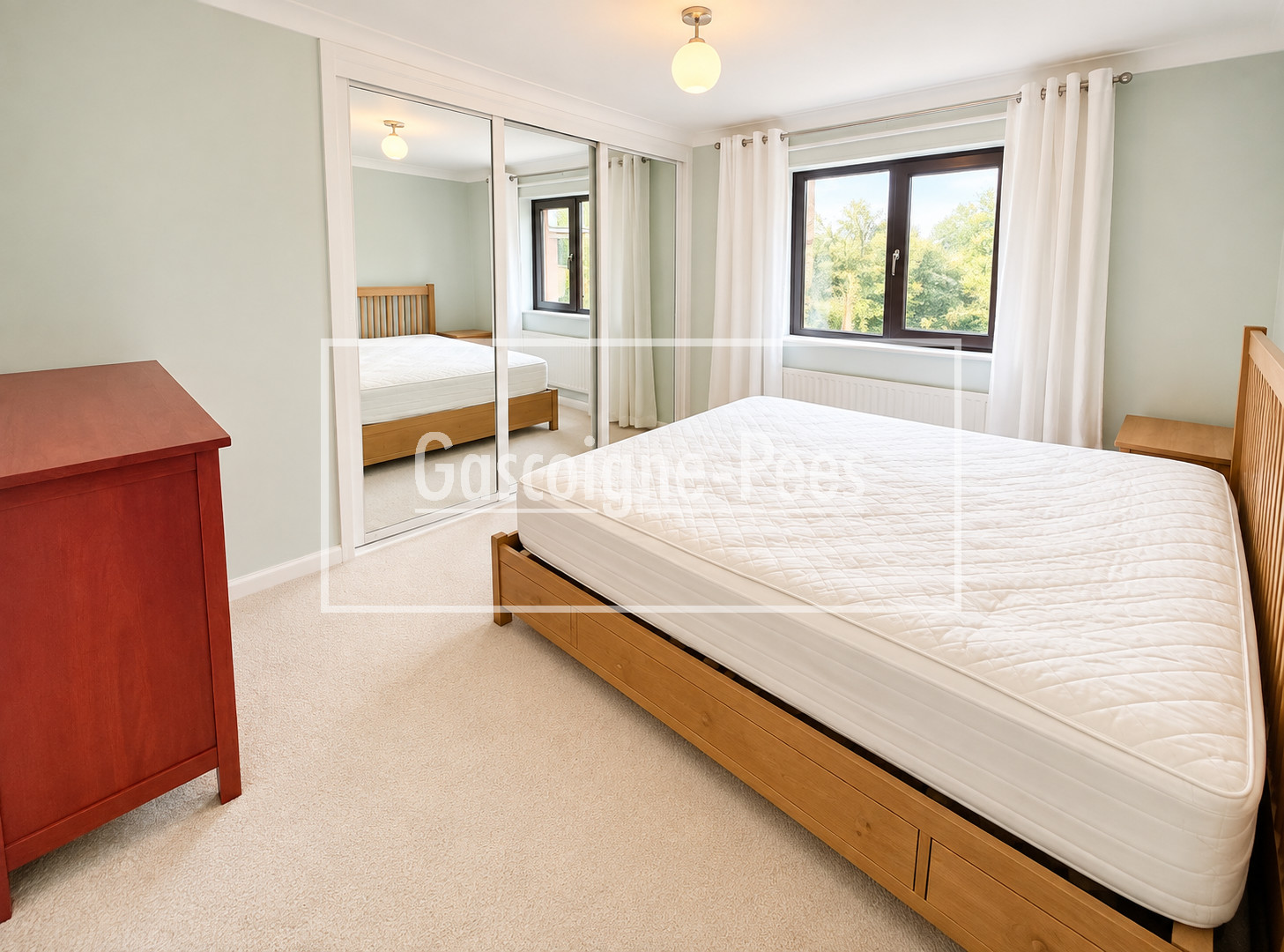 Flat Boxgrove Road in Guildford