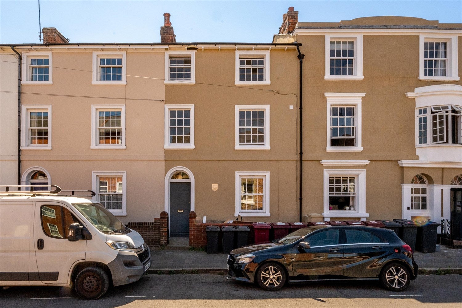 Flat Baker Street in Reading