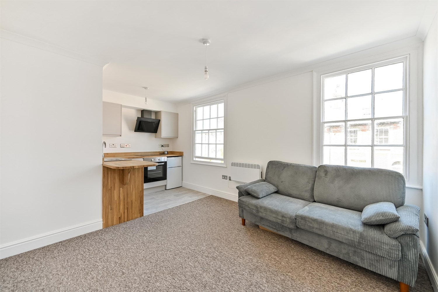 Flat Baker Street in Reading