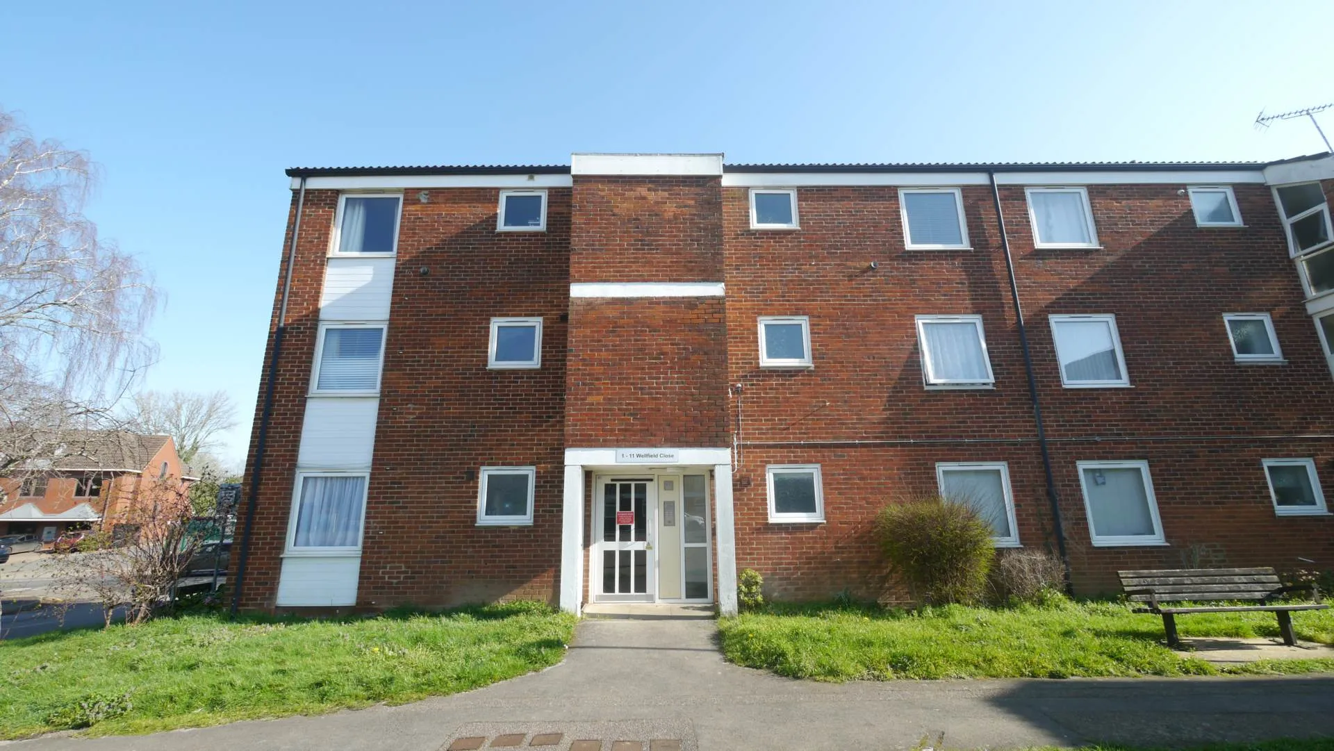 House Wellfield Close in Welwyn Hatfield