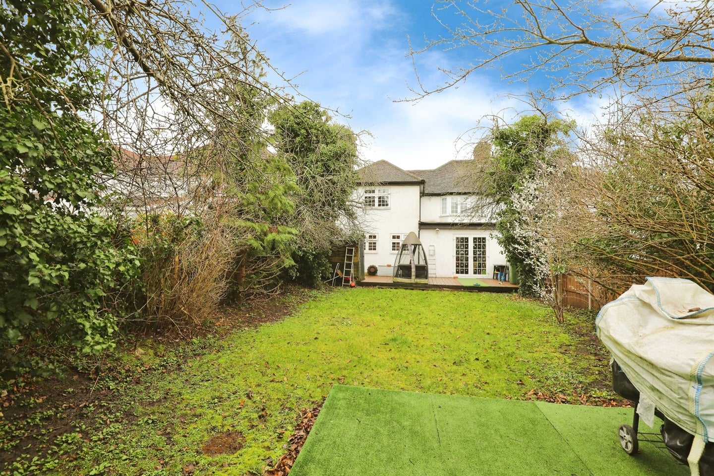 House West Hill in Greater London