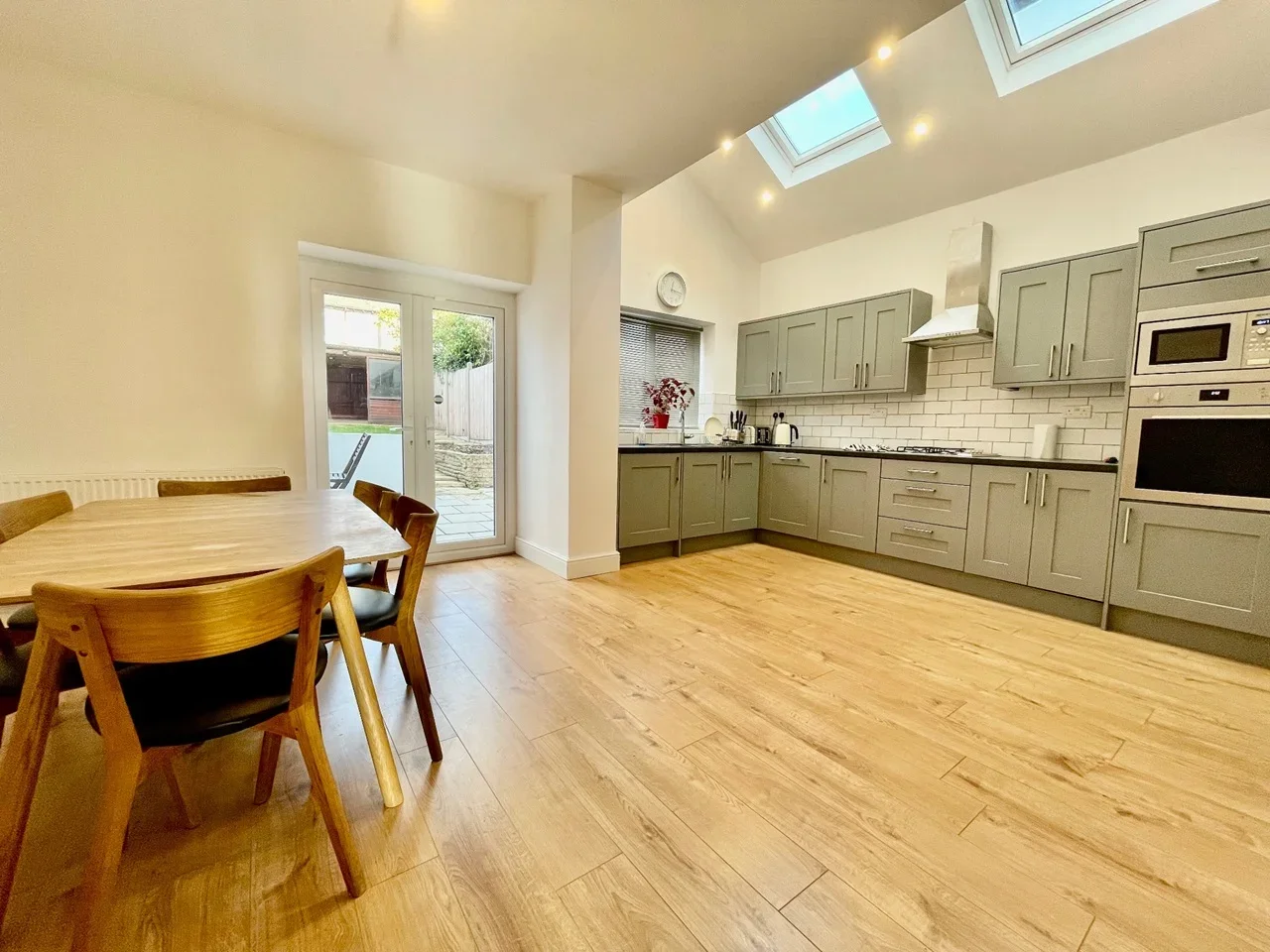 House Gratton Terrace in Greater London