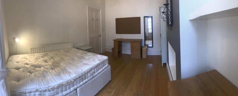 Room Kingston Road in Bristol