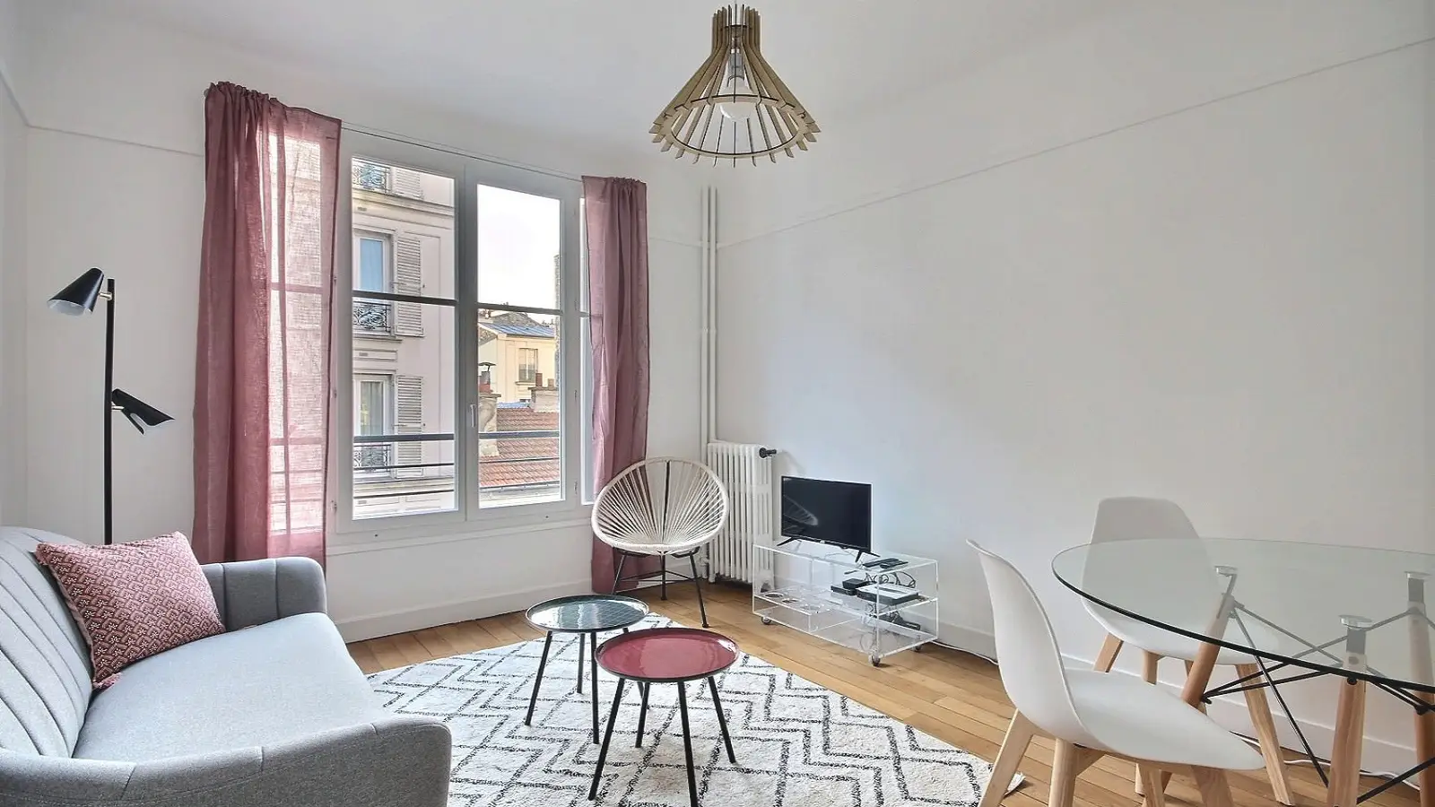 Flat Rue de l'Abbé Groult in Paris