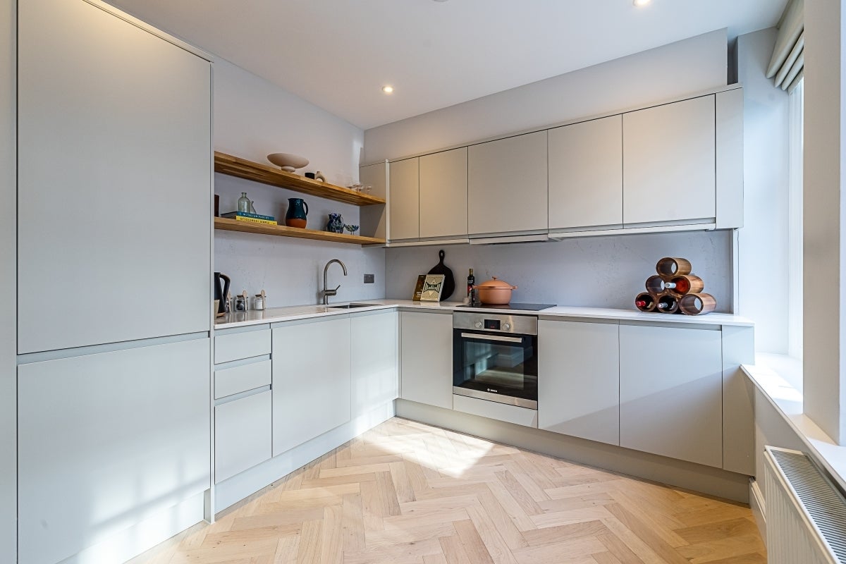 Flat King Street in Greater London