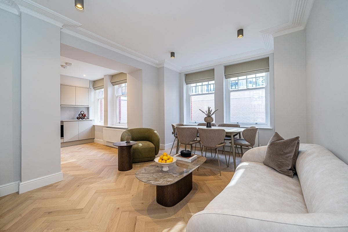 Flat King Street in Greater London