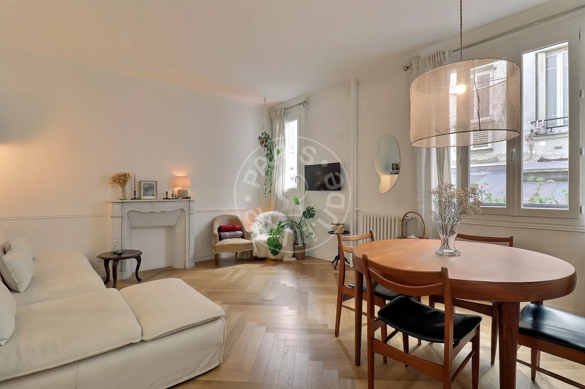 Flat Rue de Dunkerque in Paris