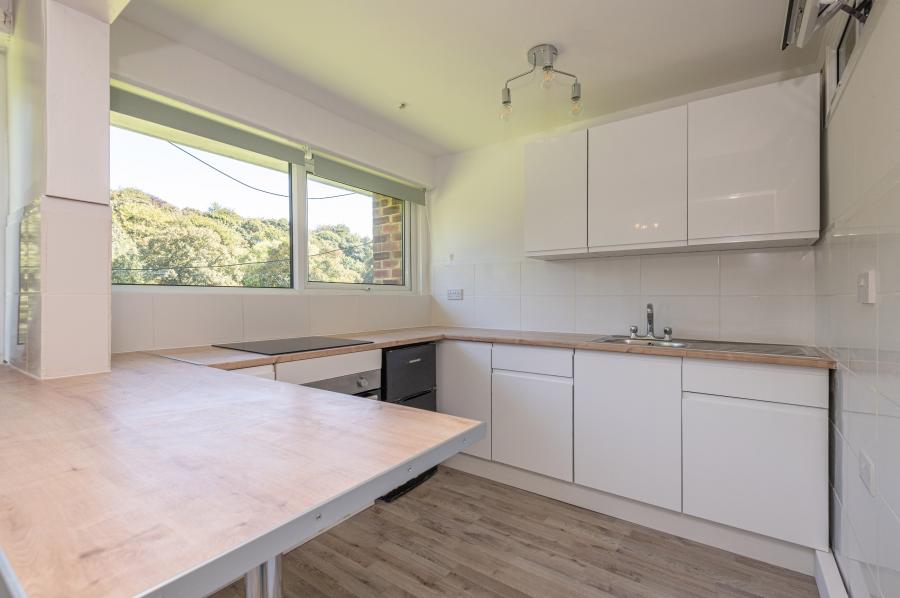 Flat Gledhow Court in Leeds