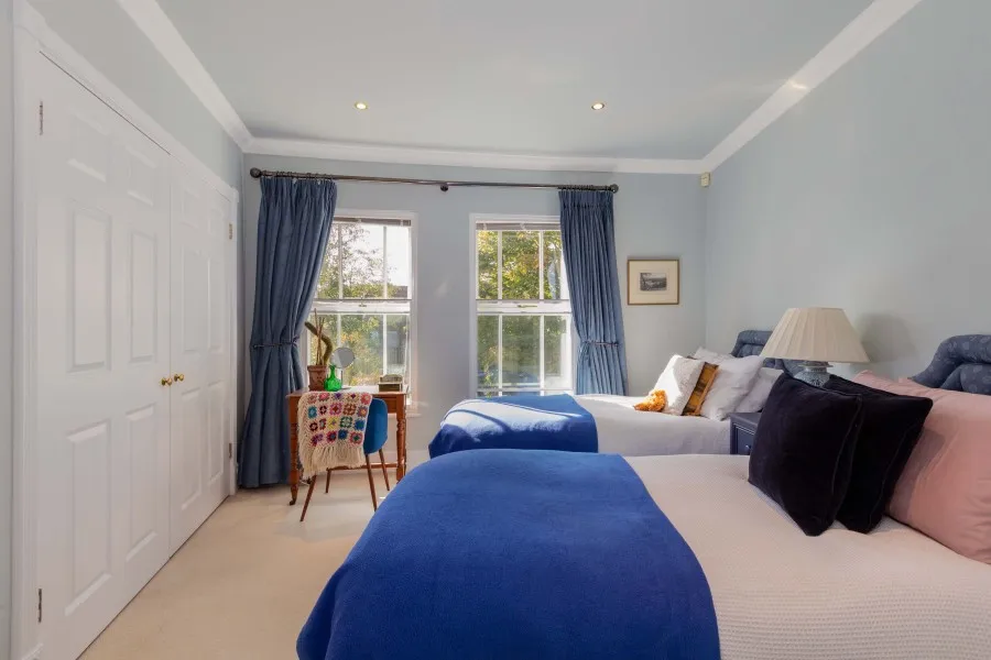 Flat Sandhills Lane in Borough of Runnymede