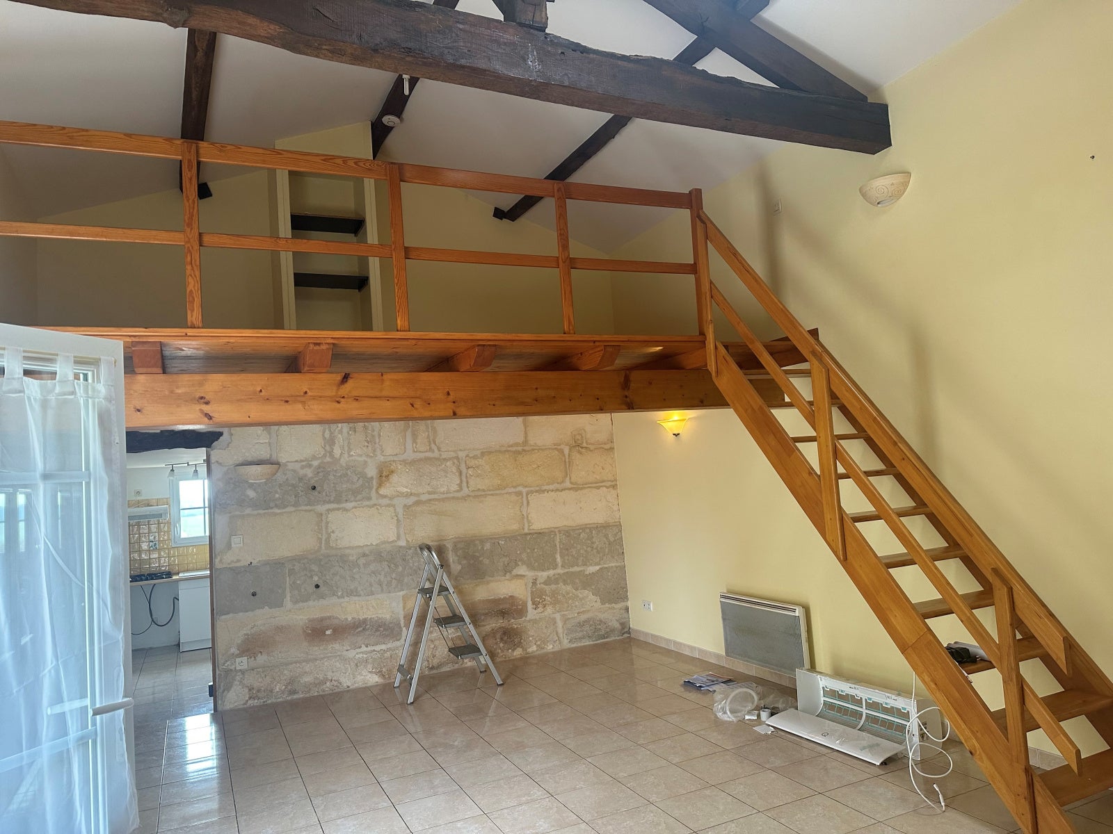 House Rue de Courbiac in Saintes