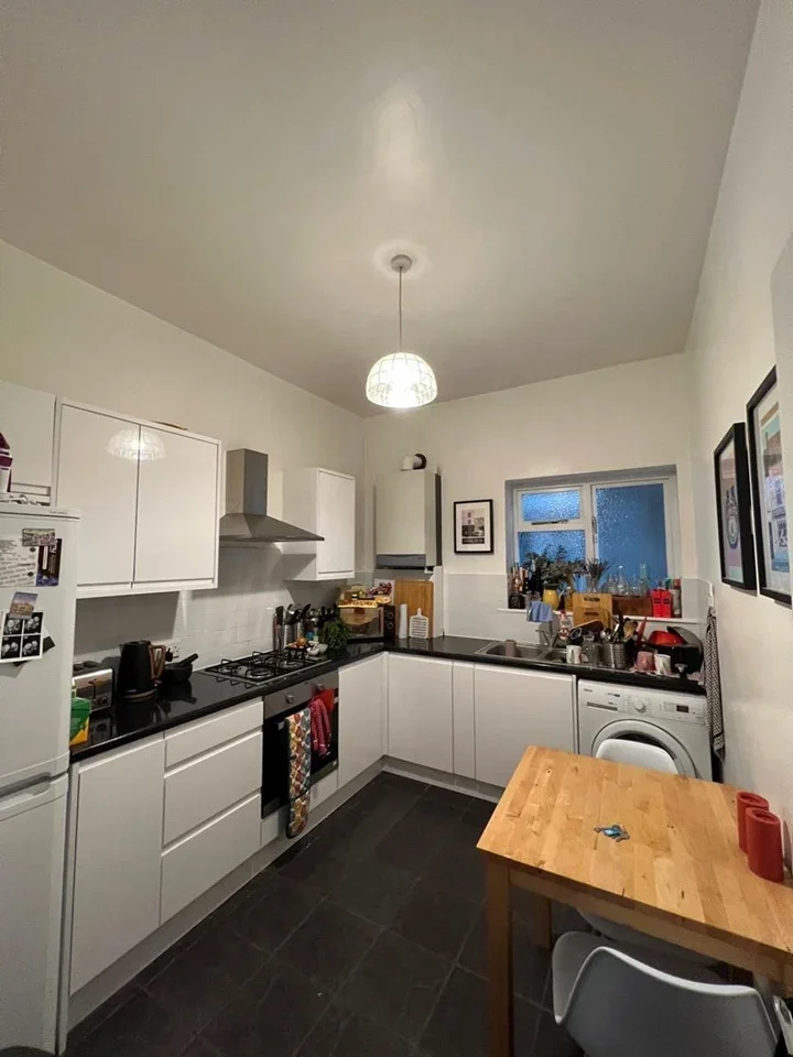 Flat Marmora Road in Greater London
