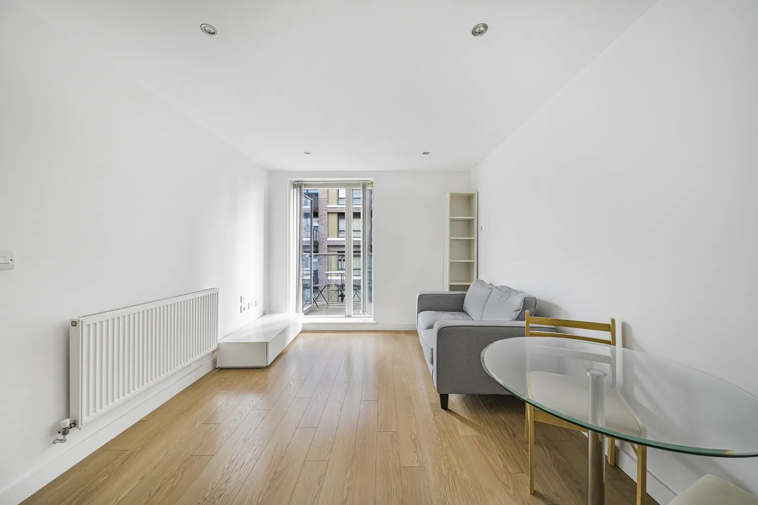 Flat Conington Road in Greater London
