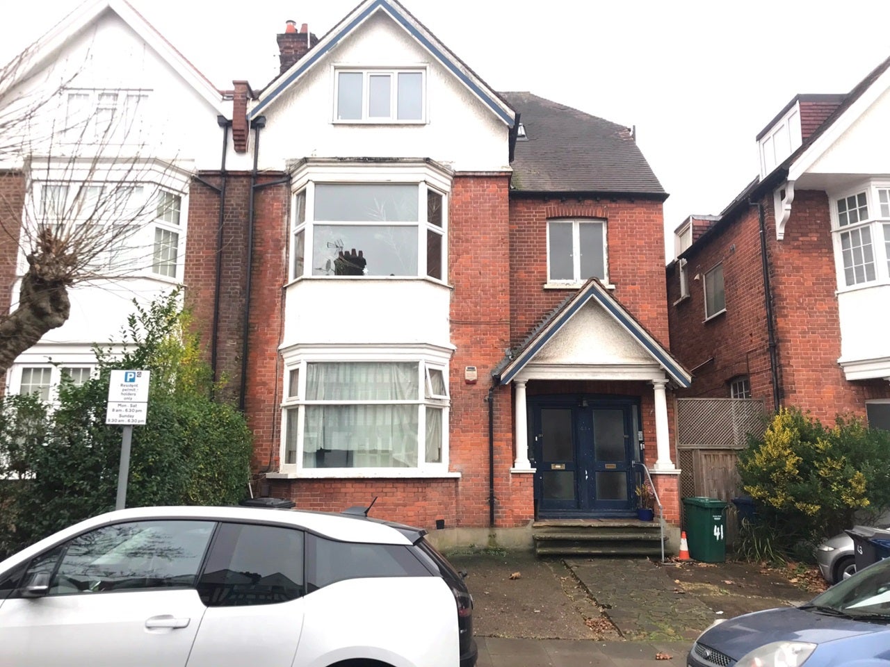 Flat Woodstock Road in Greater London