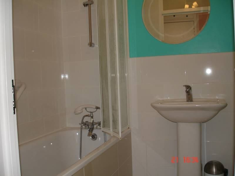 Room Arkley Road in Greater London