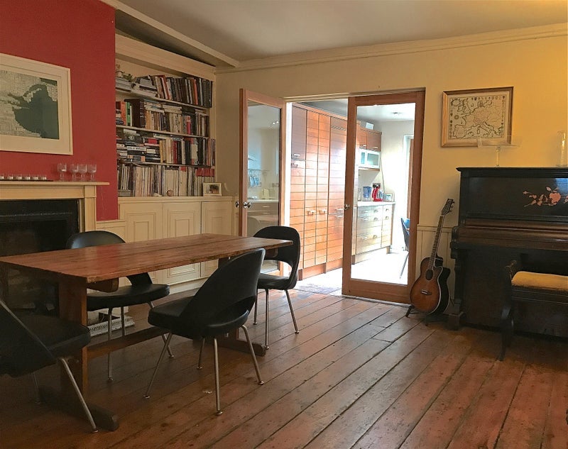 Room Essex Road in Greater London
