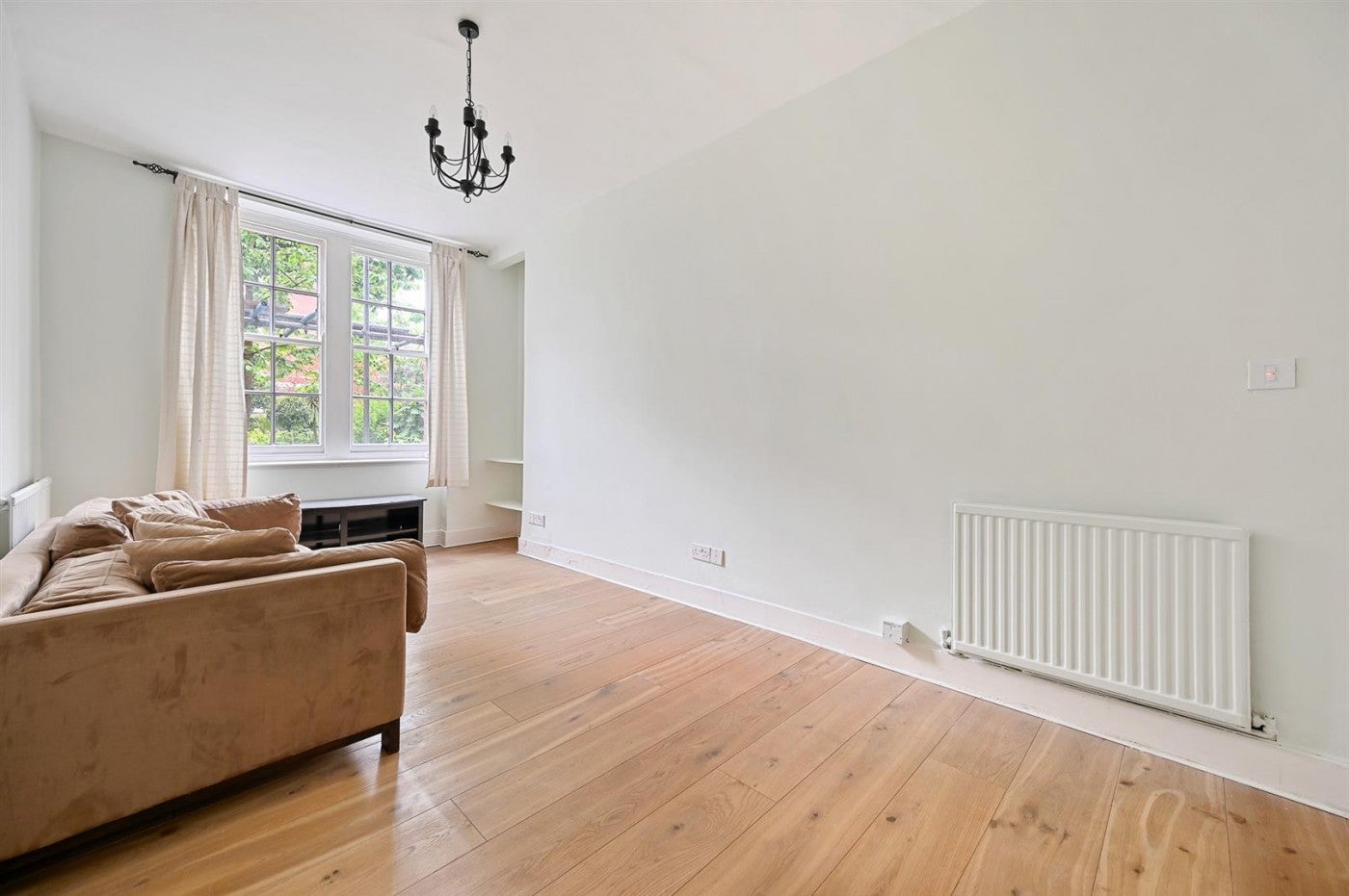 Flat Alma Square in City of Westminster