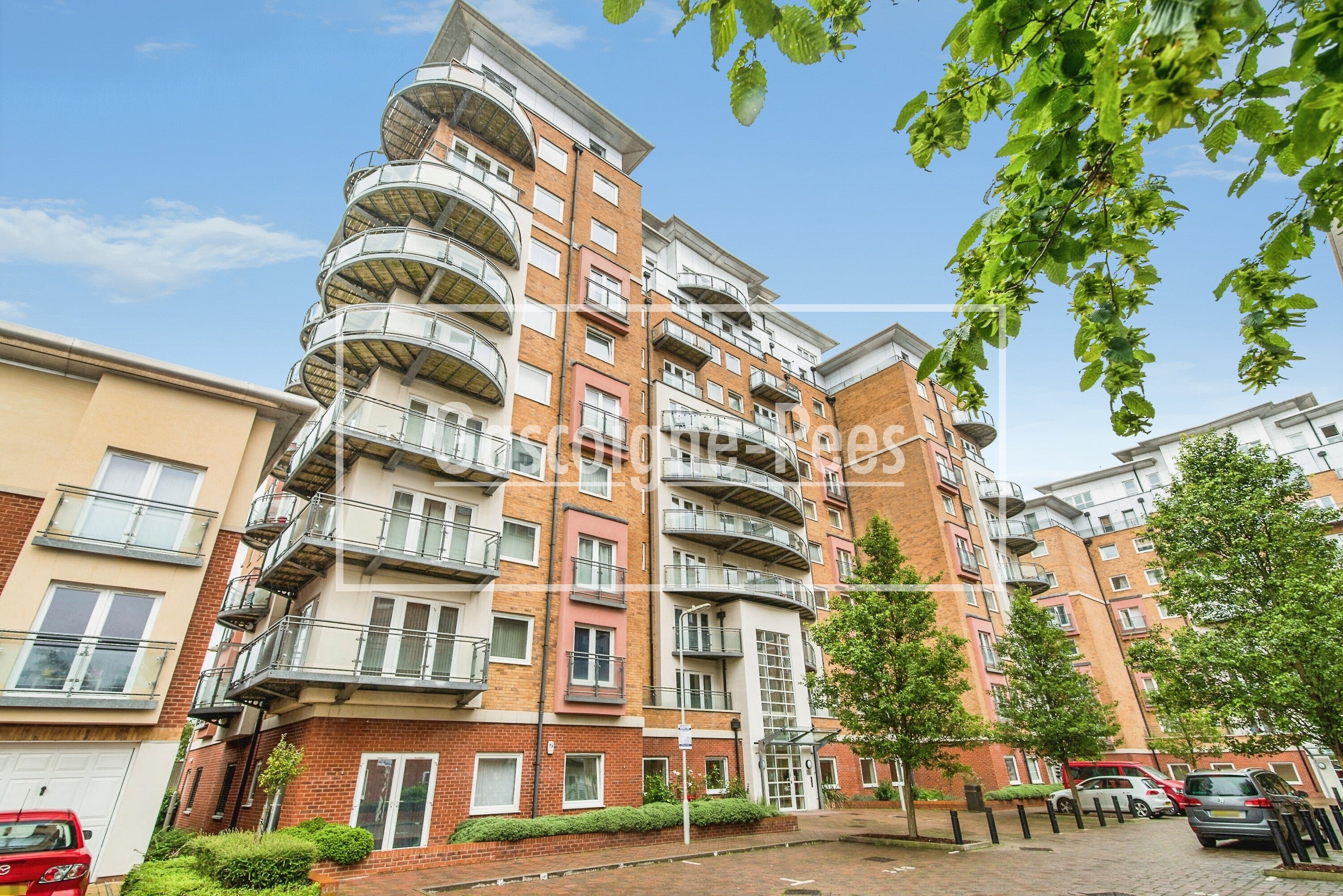 Flat Glebe Gardens in Basingstoke and Deane
