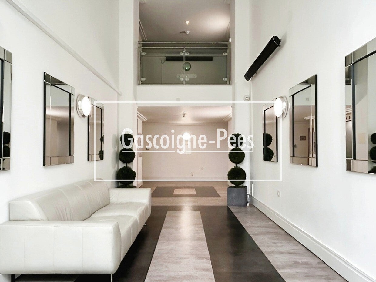 Flat Glebe Gardens in Basingstoke and Deane