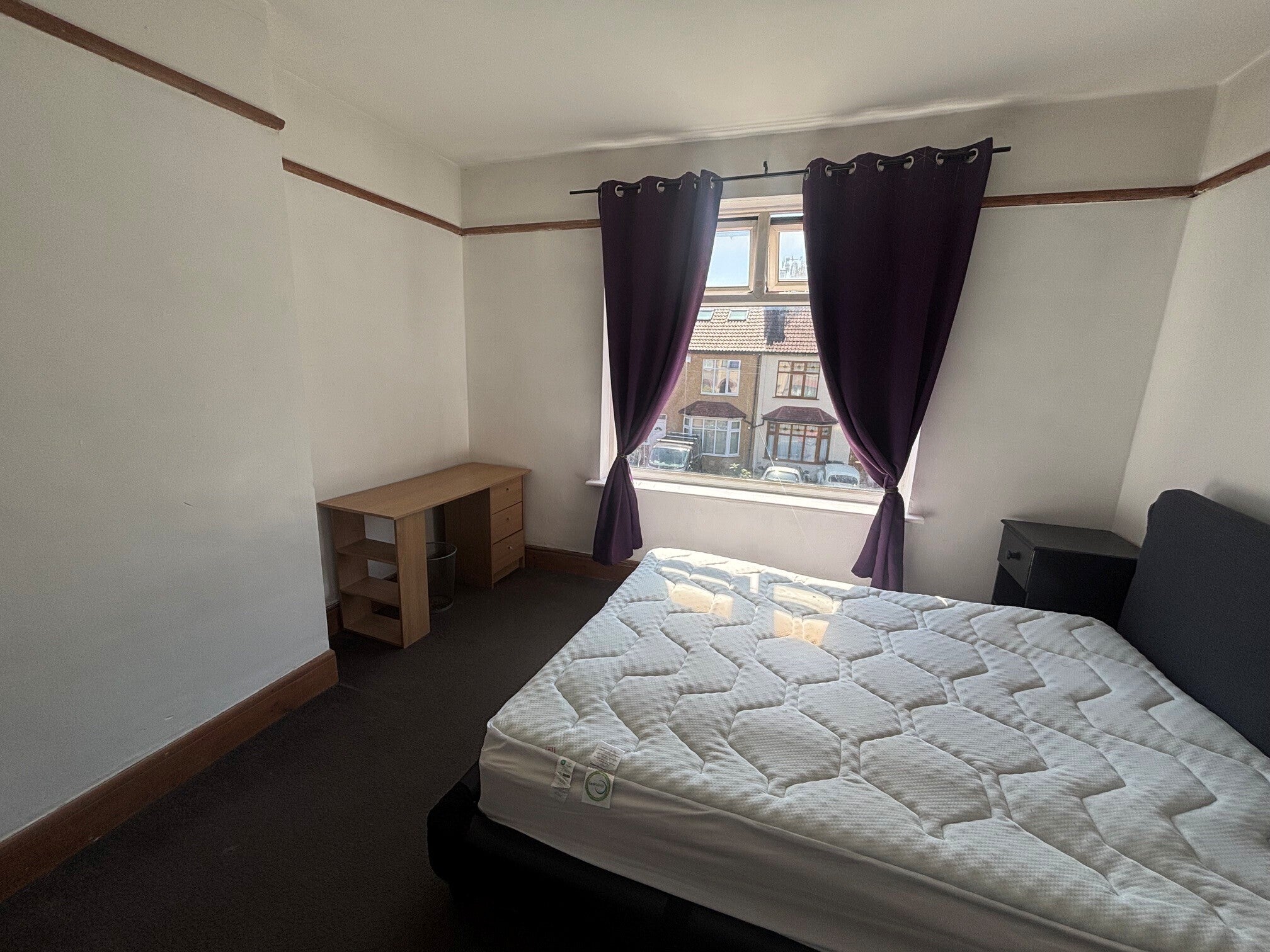Room Howard Avenue in Bristol