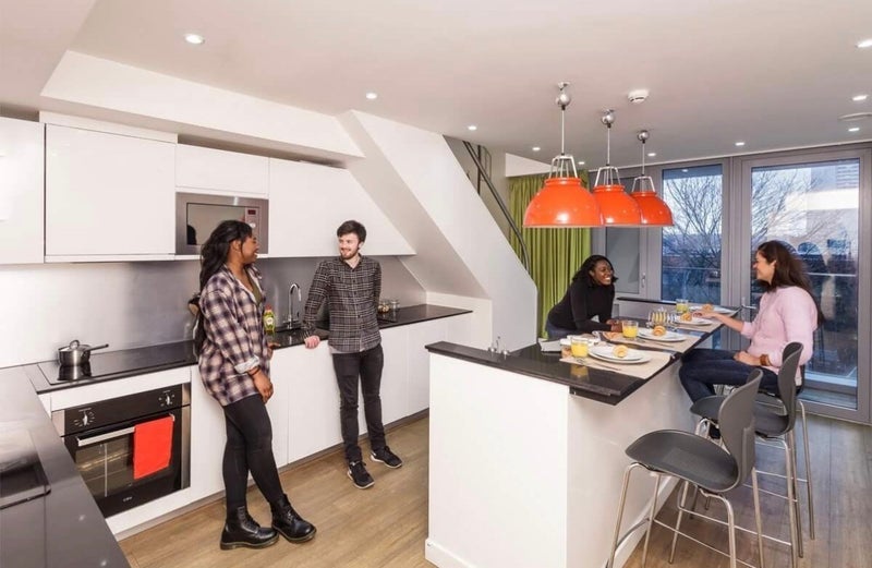 Room Camley Street in Greater London