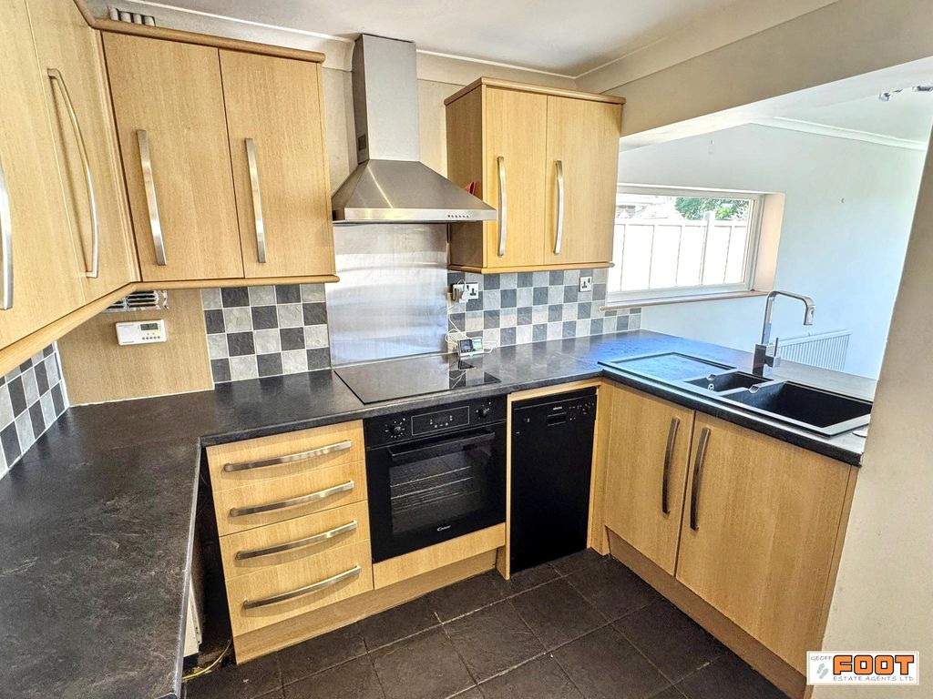 House Sidlesham Close in Hayling Island