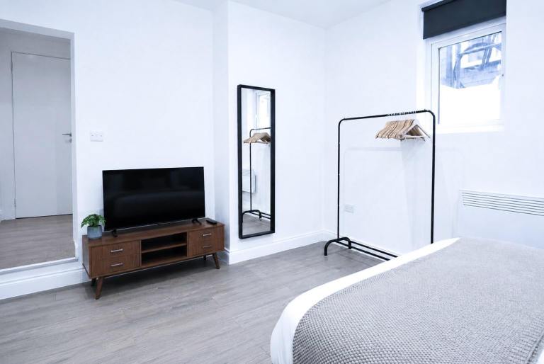 Flat Kingsland Road in Greater London