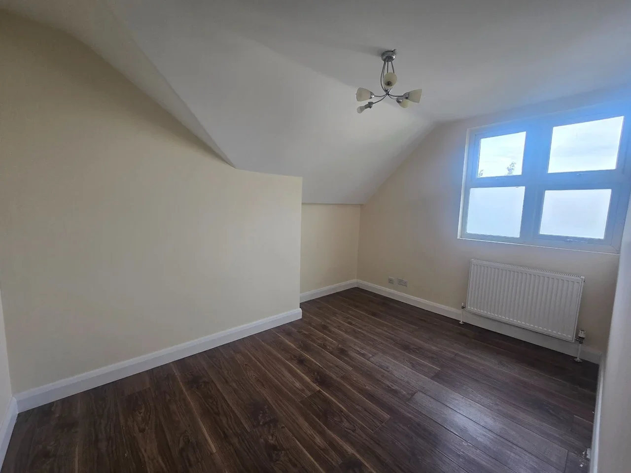 Flat Plashet Grove in Greater London