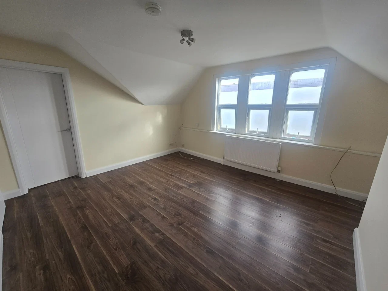 Flat Plashet Grove in Greater London