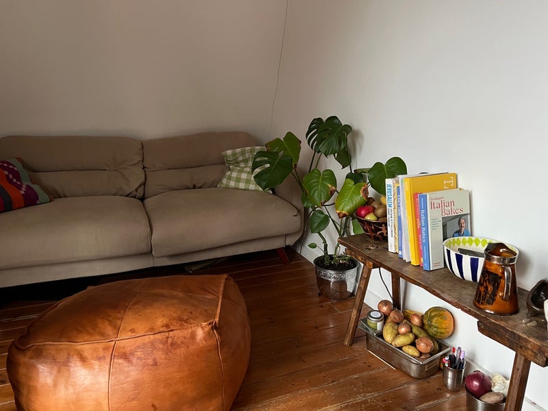 Room Tudor Grove in Greater London