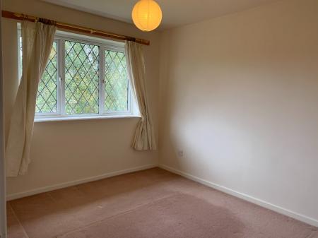 Flat Exeter Drive in Tamworth